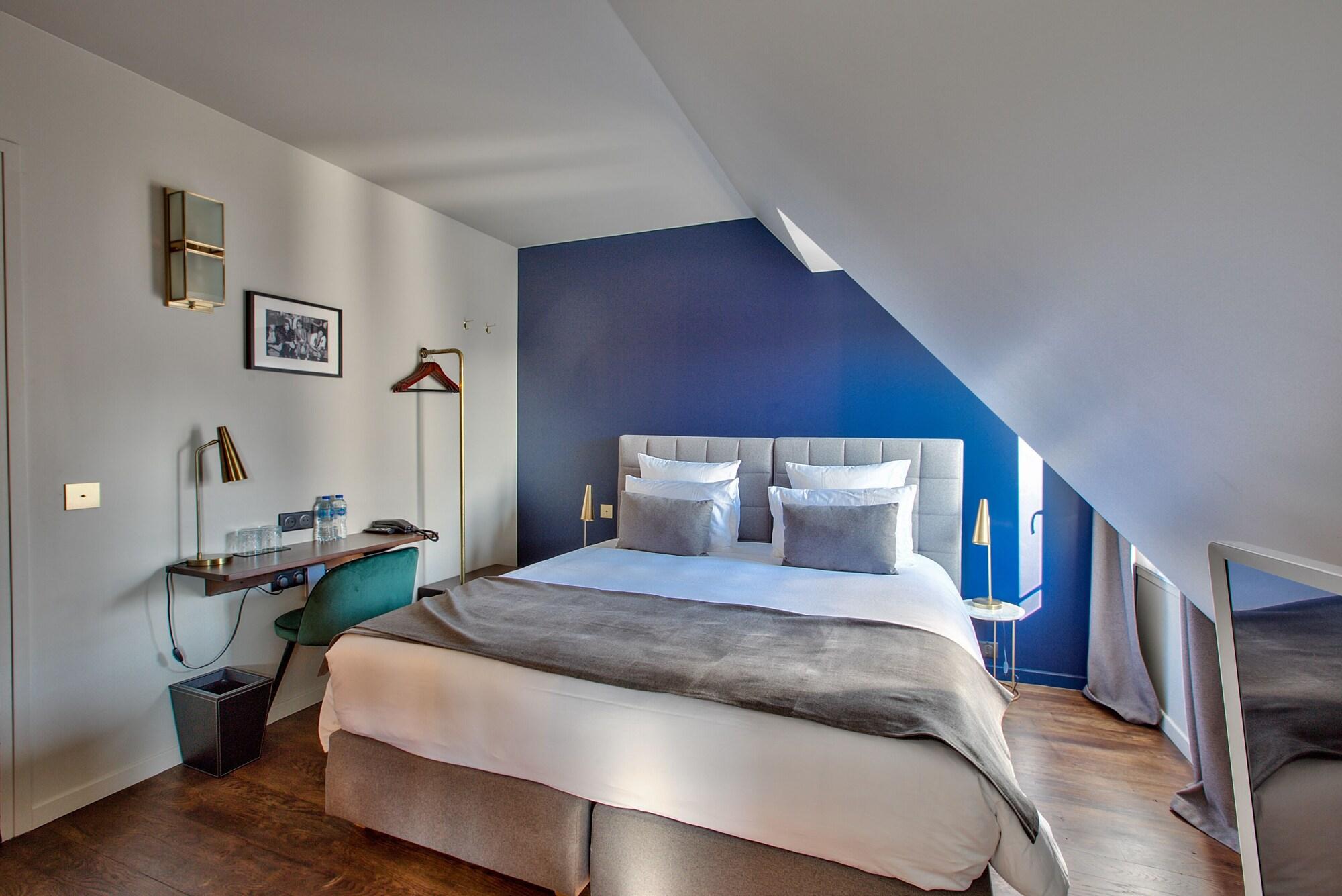 Bervic Montmartre Hotel Paris Exterior photo