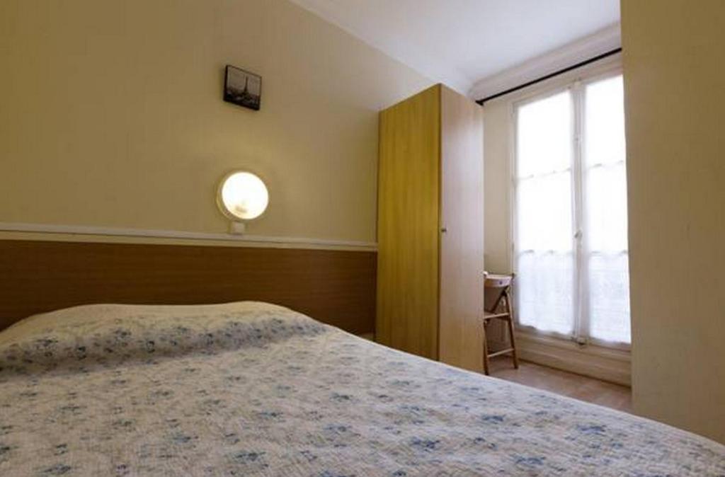 Bervic Montmartre Hotel Paris Room photo