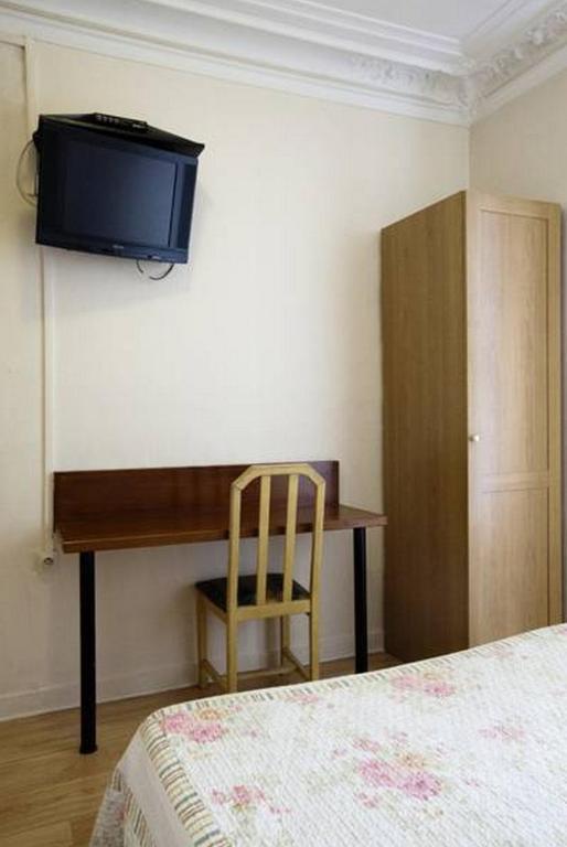 Bervic Montmartre Hotel Paris Room photo