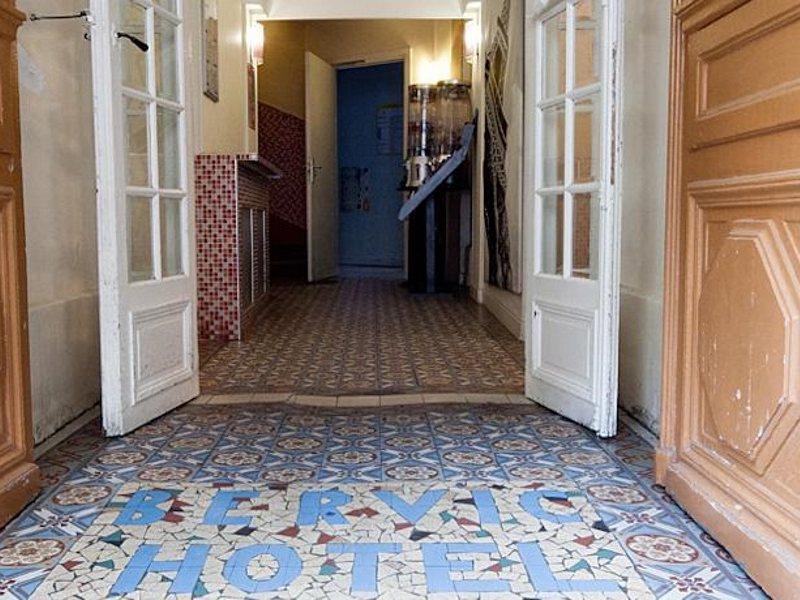 Bervic Montmartre Hotel Paris Exterior photo